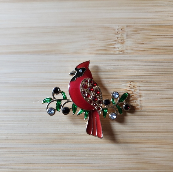 Cardinal Rhinestone Brooch - Picture 4 of 4